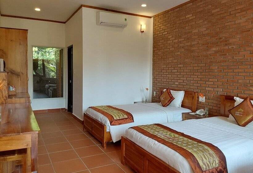 اتاق لوکس با چشمانداز باغ, The Garden House Phu Quoc Resort