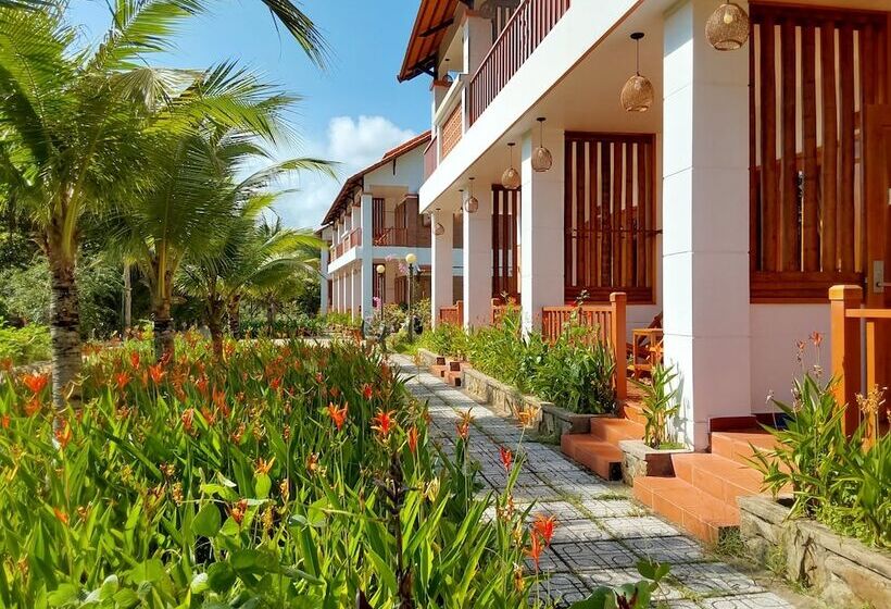 اتاق لوکس با چشمانداز باغ, The Garden House Phu Quoc Resort