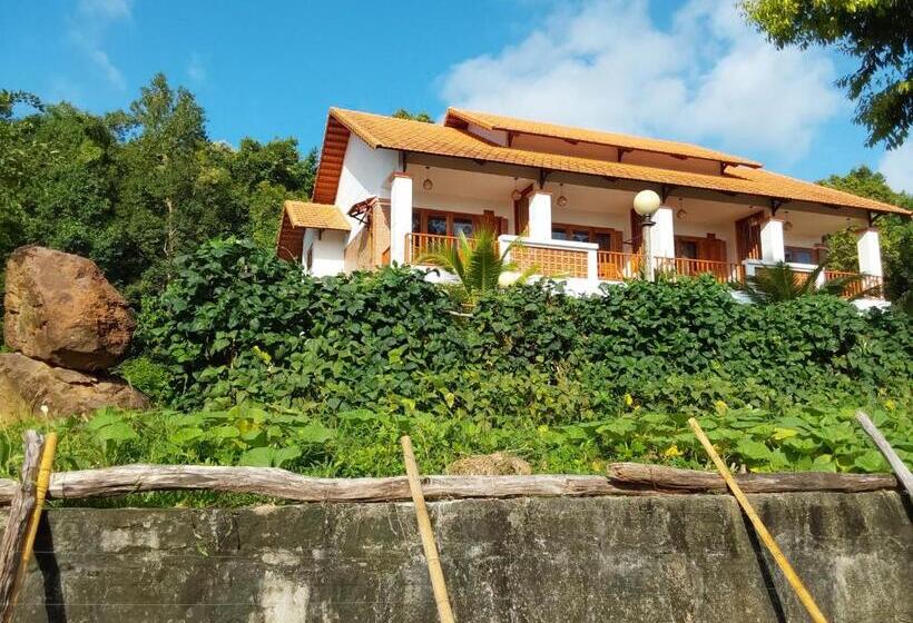 اتاق لوکس با چشم‌انداز باغ, The Garden House Phu Quoc Resort