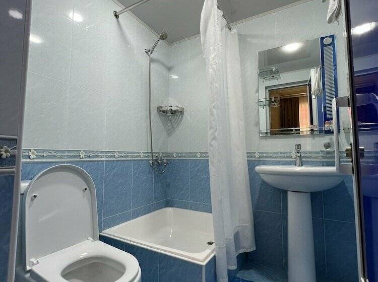 غرفة قياسية, Billuri Sitora