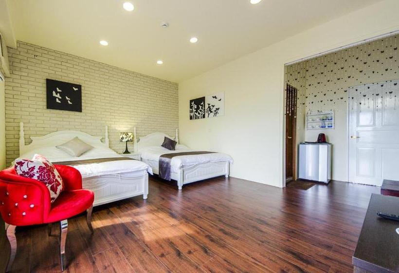 اتاق سوپریور چهار تخته, Sunny Breeze Garden Homestay
