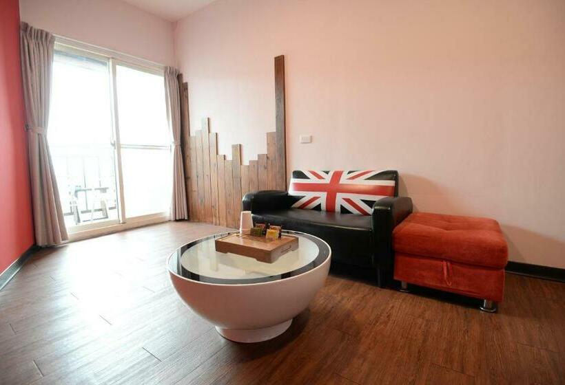 اتاق استاندارد با چشم‌انداز دریا, Blue Sky B&b