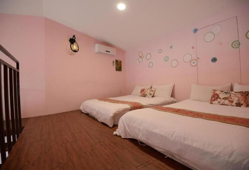 اتاق استاندارد چهار تخته با چشمانداز دریا, Blue Sky B&b