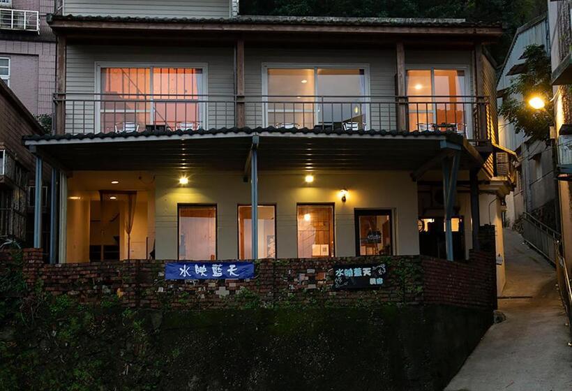 اتاق استاندارد چهارنفره با بالکن, Blue Sky B&b