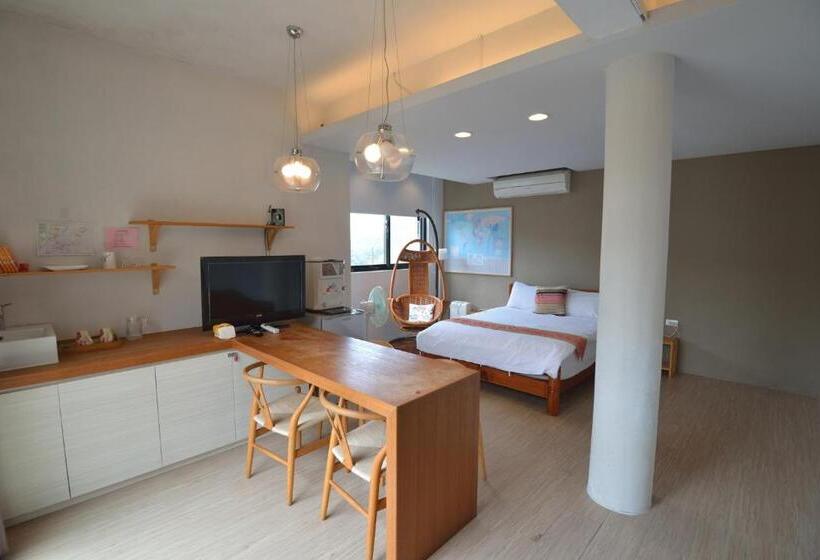 اتاق استاندارد با چشمانداز کوهستان, Blue Sky B&b