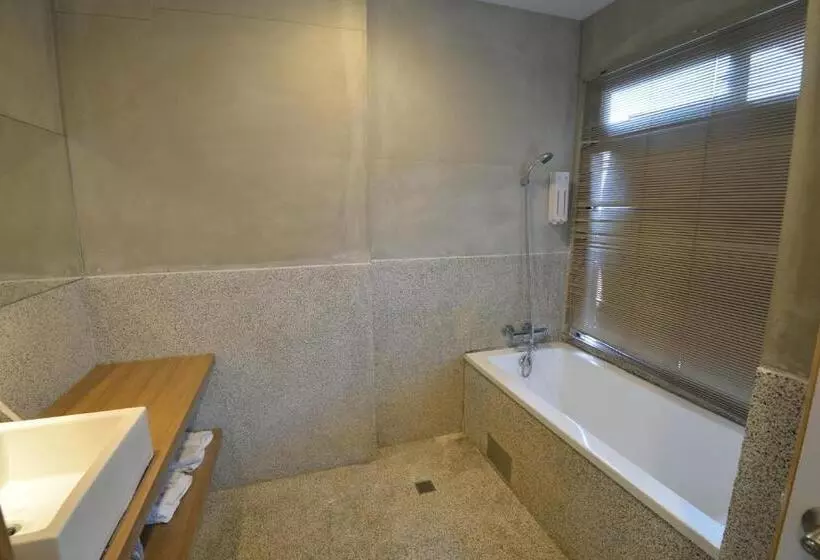 اتاق استاندارد با بالکن و چشمانداز دریا, Blue Sky B&b