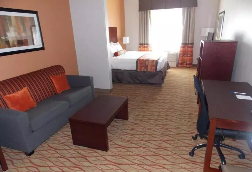 Sviitti Liikuntarajoitteisille, Best Western Plus Spring Inn & Suites