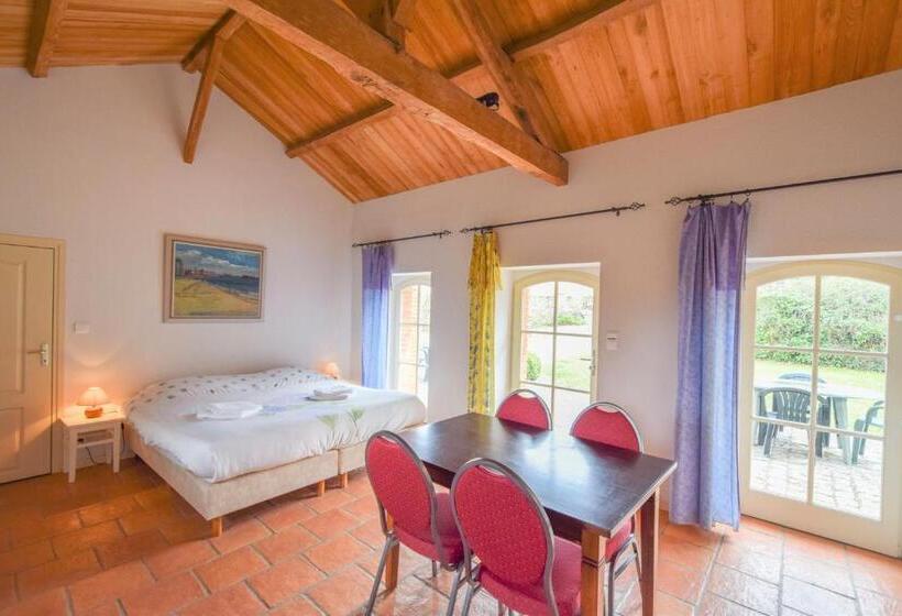 חדר סטודיו סטנדרד, Domaine D'essendiéras