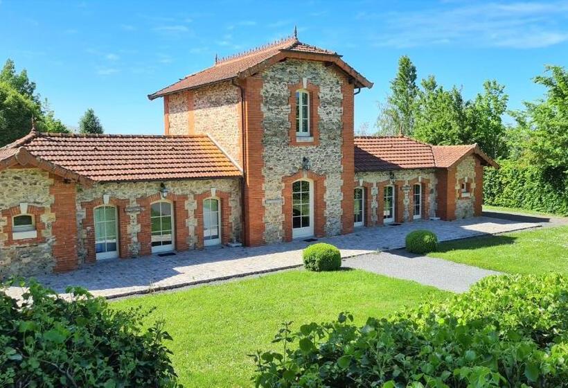 Студия Стандарт, Domaine D'essendiéras