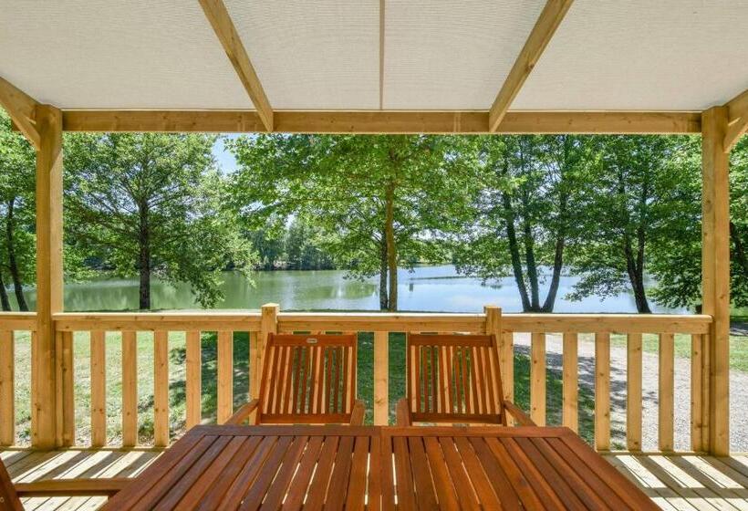 בקתת חדר, Domaine D'essendiéras