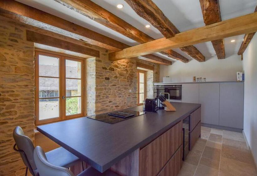 בית, 4 חדרי שינה, Domaine D'essendiéras