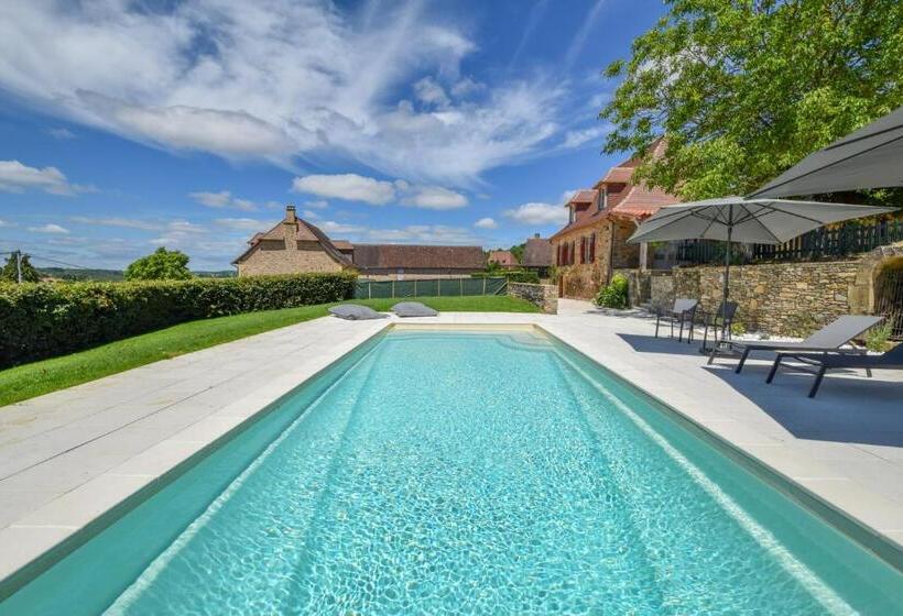 בית, 4 חדרי שינה, Domaine D'essendiéras