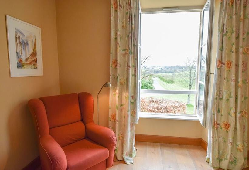 חדר סטנדרט, Domaine D'essendiéras