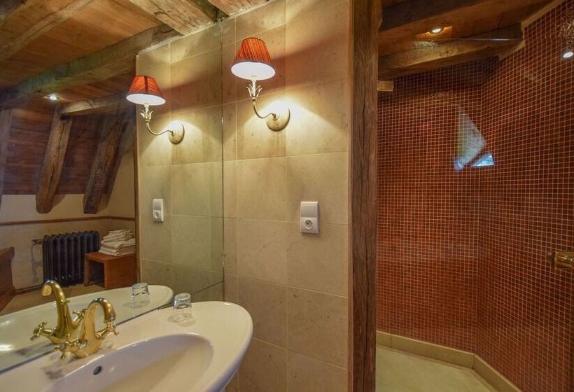 סוויטה, Domaine D'essendiéras