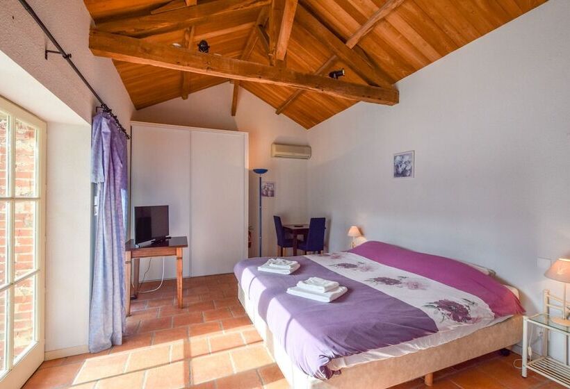 חדר סטודיו סטנדרד, Domaine D'essendiéras