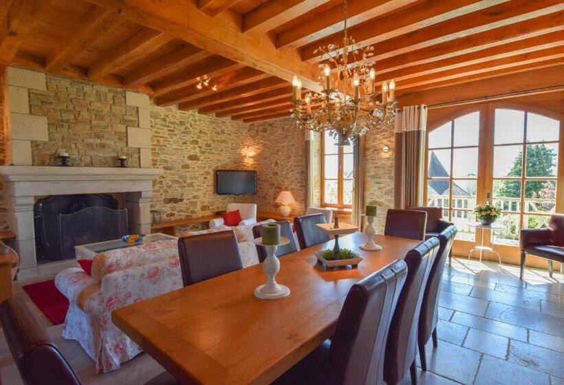 Дом 4 Спальни, Domaine D'essendiéras