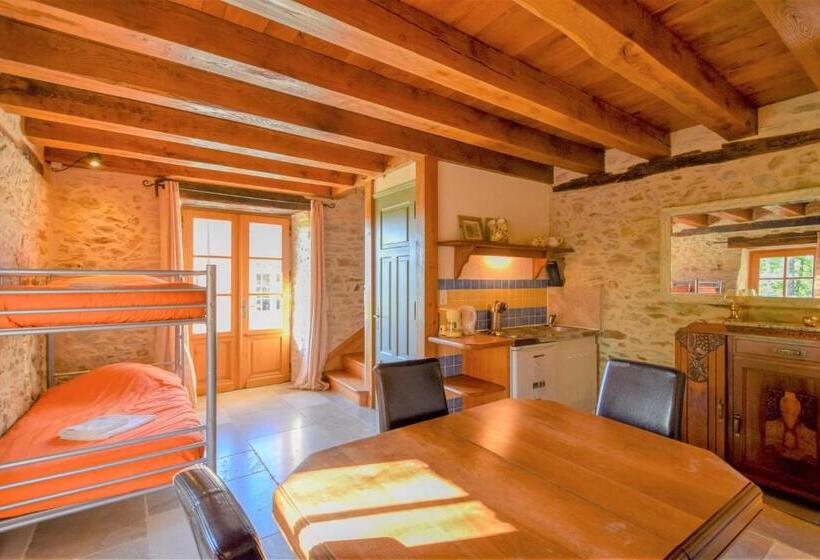 בית, 4 חדרי שינה, Domaine D'essendiéras