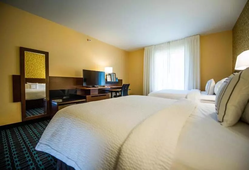 キングサイズベッドのスタンダードルーム, Fairfield By Marriott Cambridge