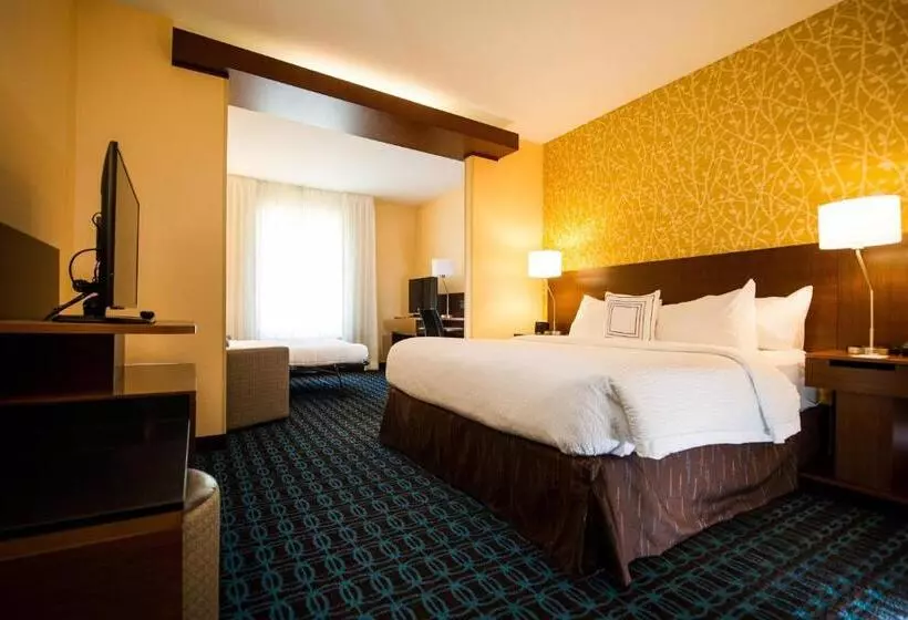 キングサイズベッドのスイートルーム, Fairfield By Marriott Cambridge