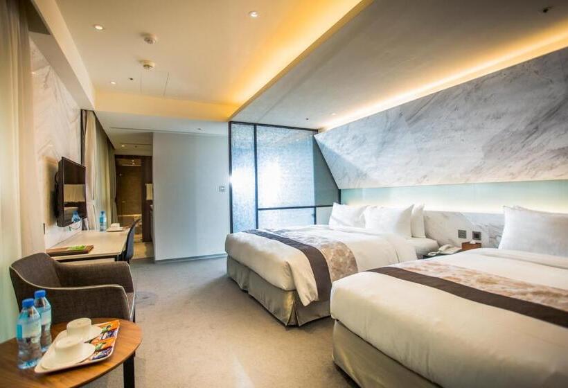 デラックスファミリールーム, Green World Songshan