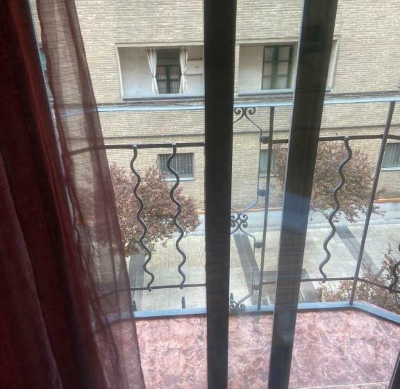 Семейный Номер, La Ferroviaria Pensión No Fumadores Sin Ascensor