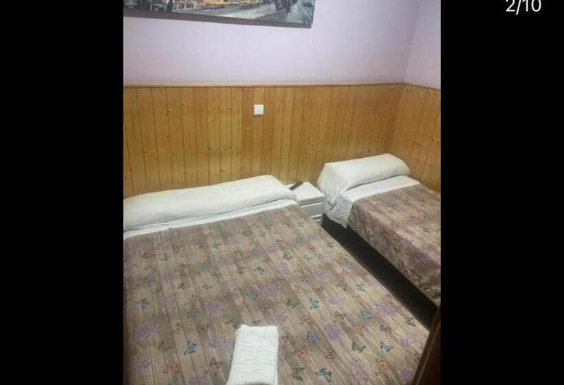 Номер Стандарт, La Ferroviaria Pensión No Fumadores Sin Ascensor