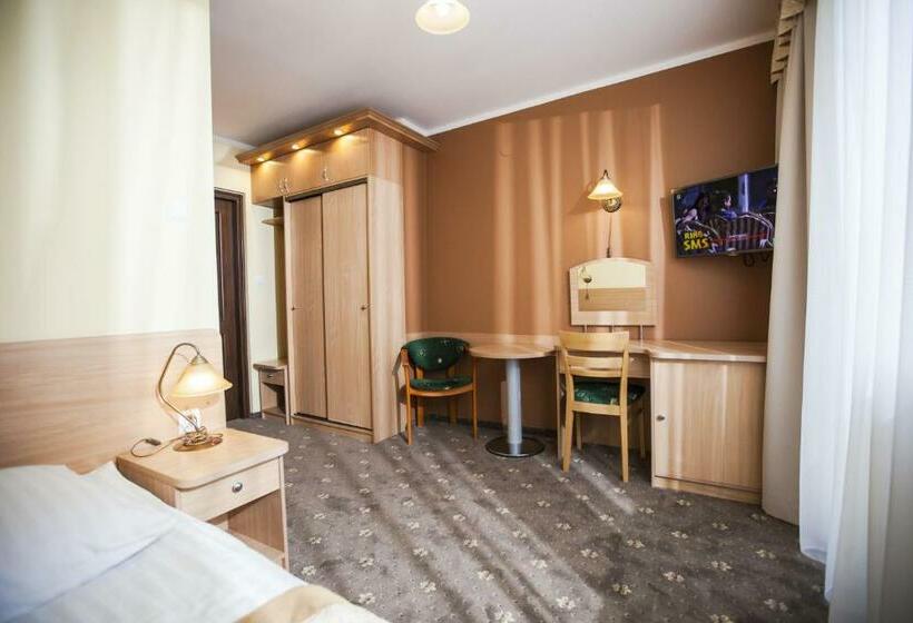 スタンダードシングルルーム, Jantar