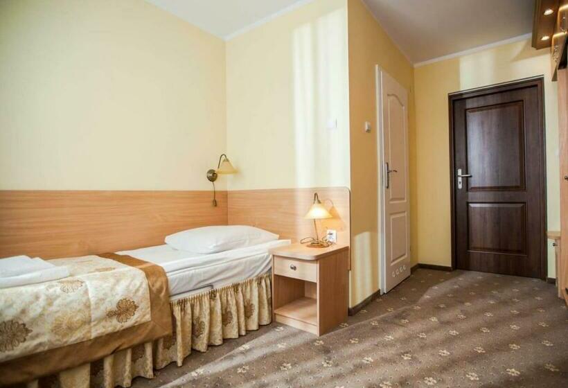 Quarto Estandar Individual, Jantar