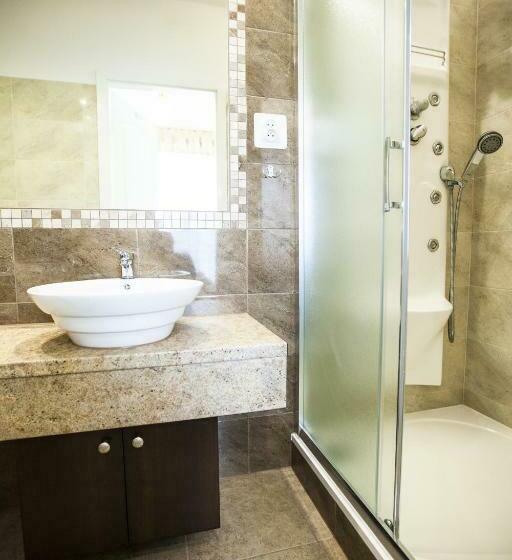 スタンダードトリプルルーム, Jantar