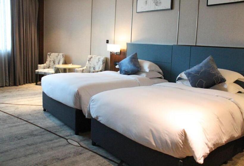 سوییت خانوادگی, Ramada Foshan Shunde