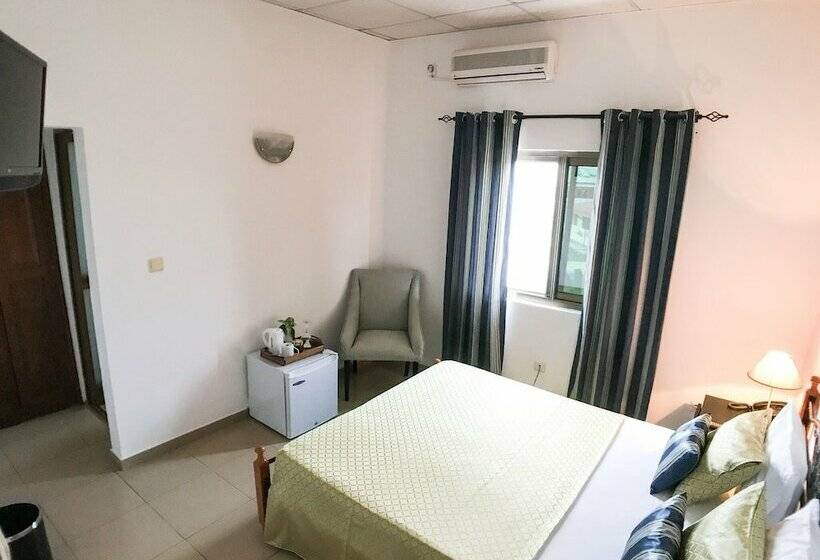 اتاق استاندارد یک نفره, Residencial Luxan