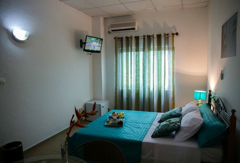 اتاق استاندارد, Residencial Luxan