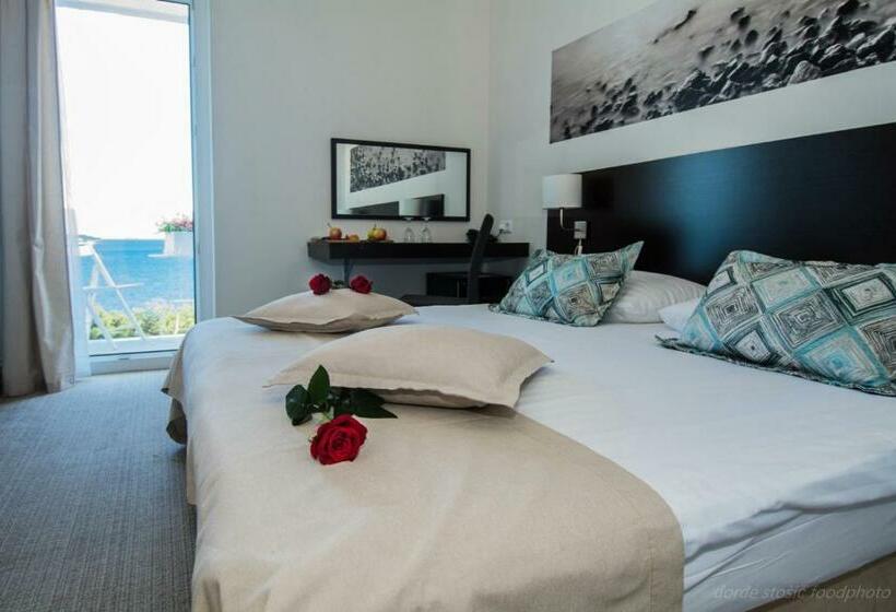 اتاق کلاسیک با چشم‌انداز دریا, Villas Arausana & Antonina