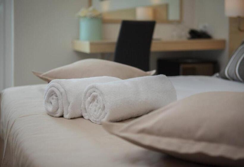 Classic room with balcony, Villas Arausana & Antonina