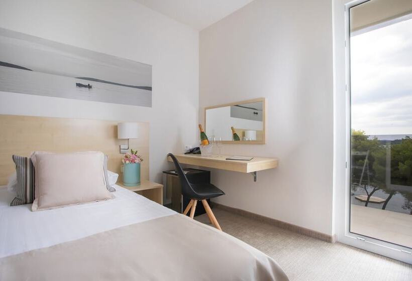 Classic room with balcony, Villas Arausana & Antonina