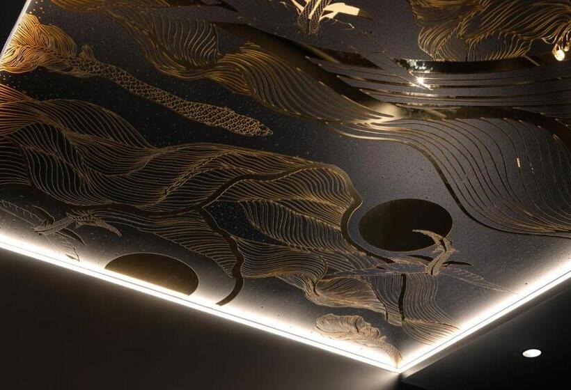 سوییت جونیور, Mihotel Sala