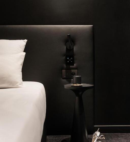 سوییت جونیور, Mihotel Sala