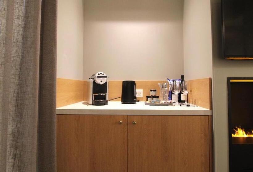 سوییت سوپریور, Mihotel Sala