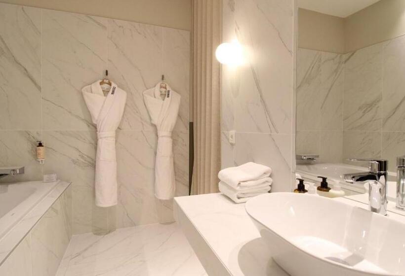 سوییت اجرایی, Mihotel Sala