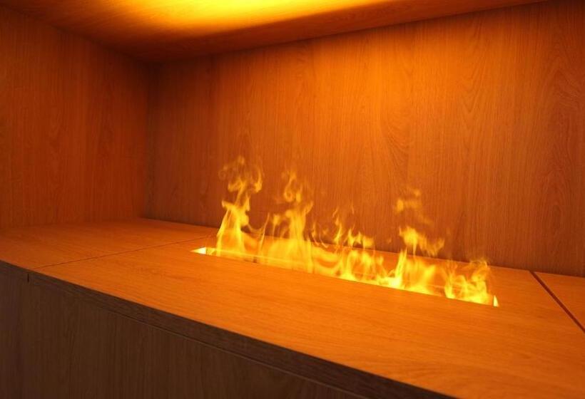 سوییت لوکس, Mihotel Sala