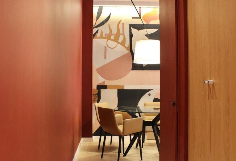 سوییت لوکس, Mihotel Sala