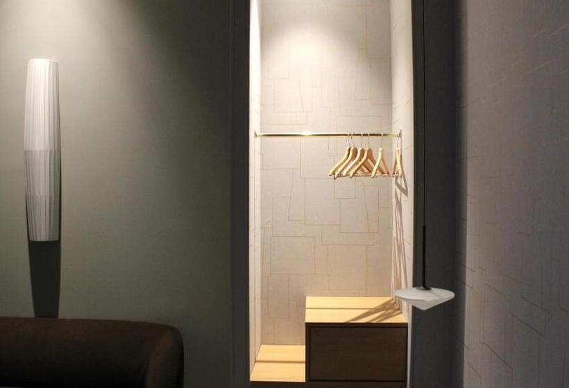 سوییت سوپریور, Mihotel Sala