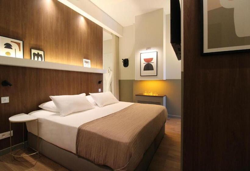 سوییت اجرایی, Mihotel Sala