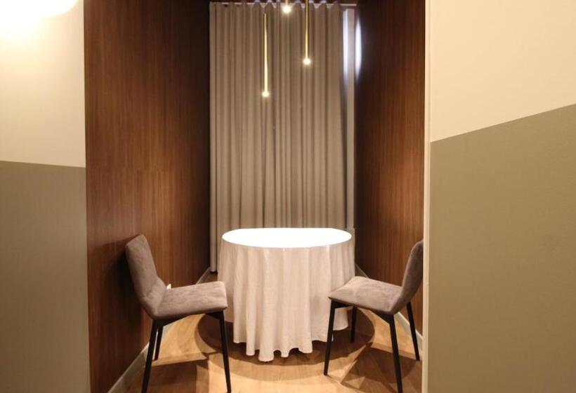 سوییت اجرایی, Mihotel Sala