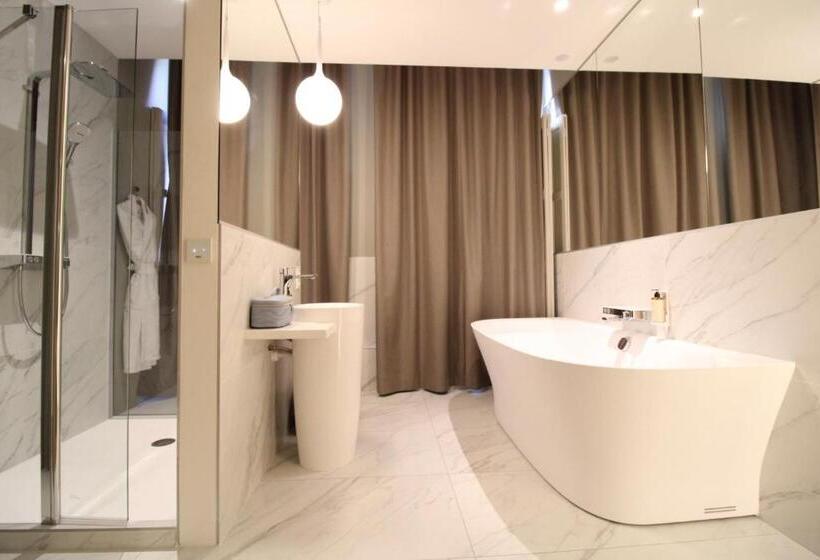 سوییت اجرایی, Mihotel Sala