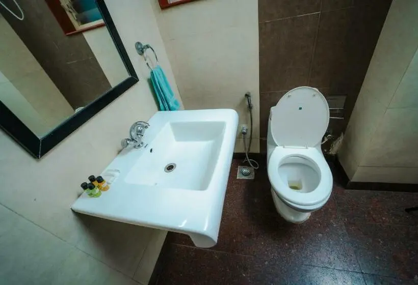 Villa 3 Makuuhuonetta, Atulyam Villa  Anjuna
