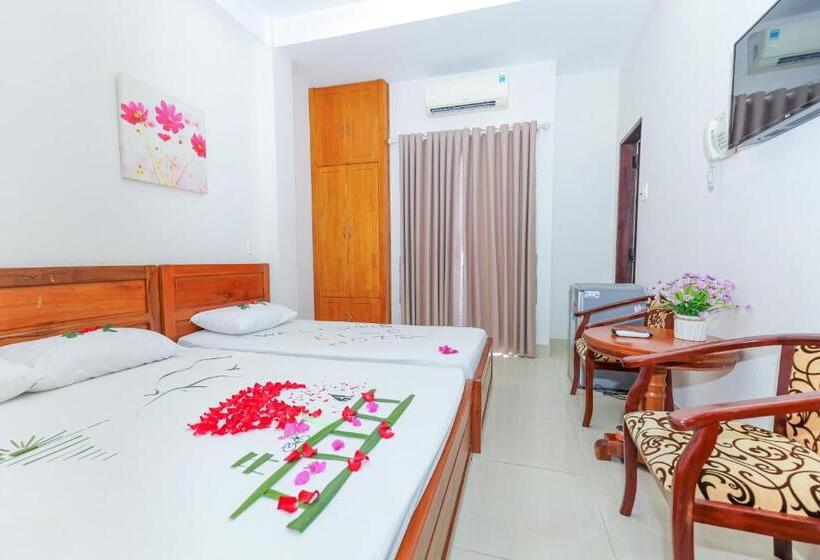 带阳台的三人标准间, Ciao Quy Nhơn