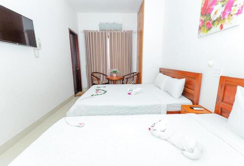 带阳台的三人标准间, Ciao Quy Nhơn