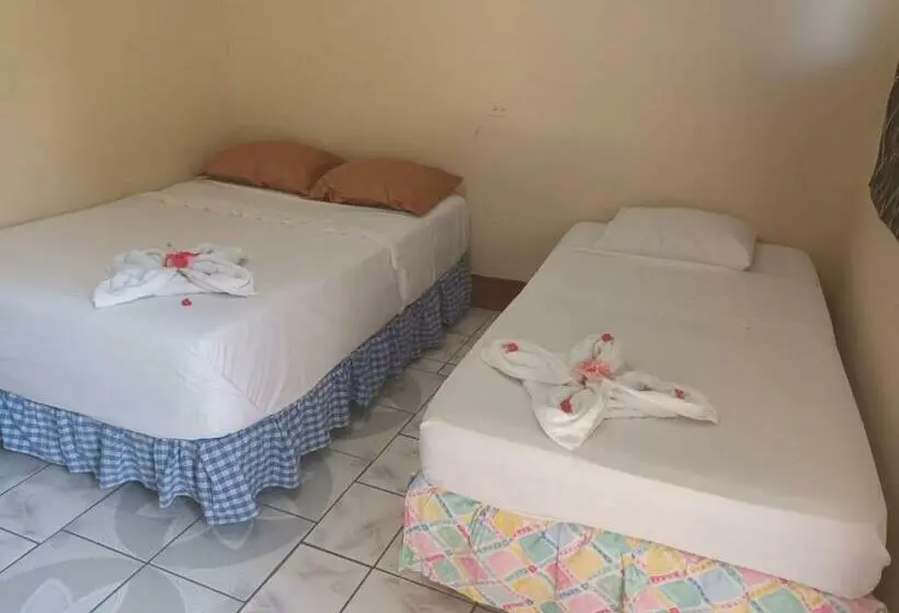 スタンダードトリプルルーム, Hospedaje Y Restaurante La Cocina De Mami