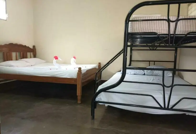 スタンダード４人部屋, Hospedaje Y Restaurante La Cocina De Mami